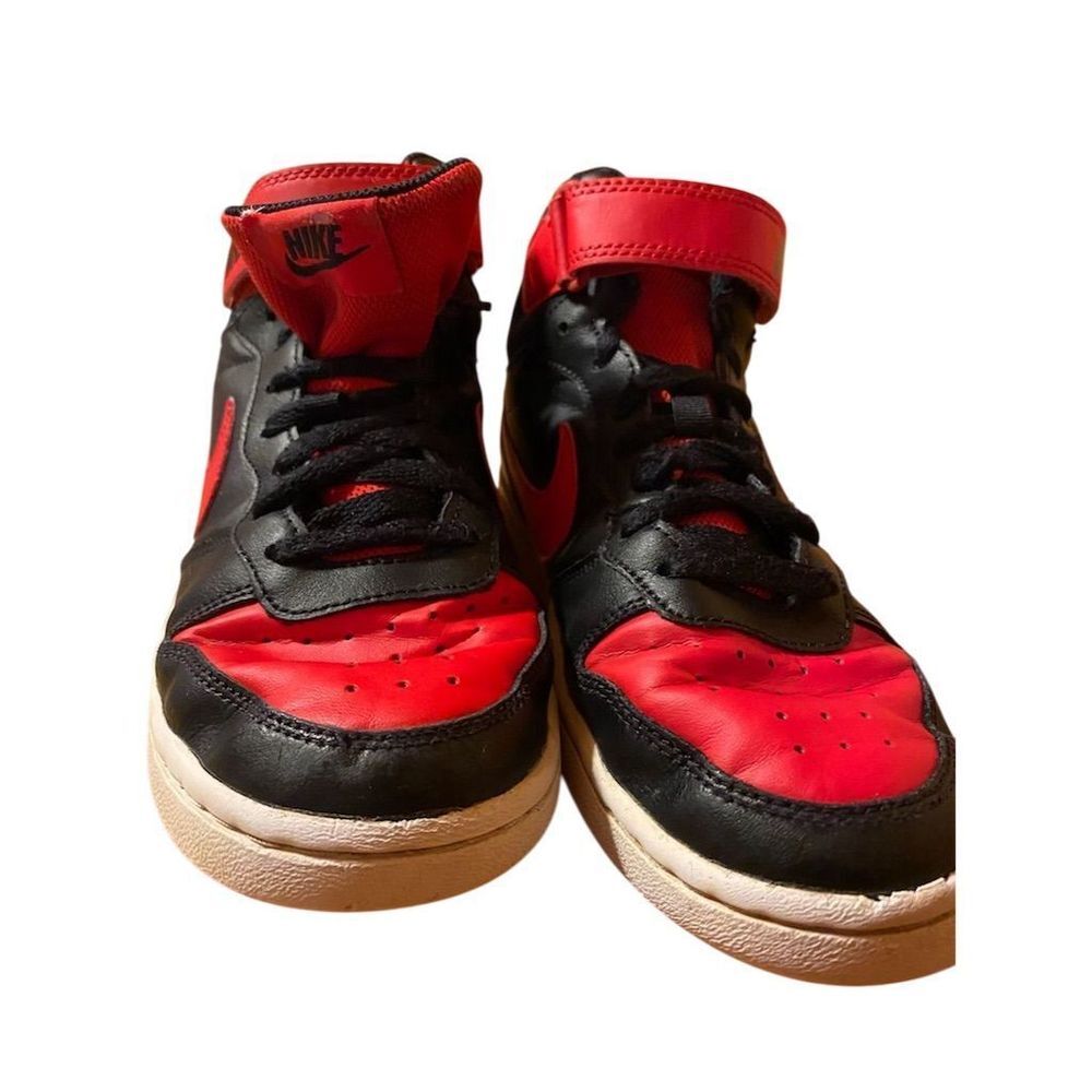 Nike Court Borough Mid Youth Black/Red High-Top Sneakers size 5 Y GUC Kids 5 - Picture 5 of 12
